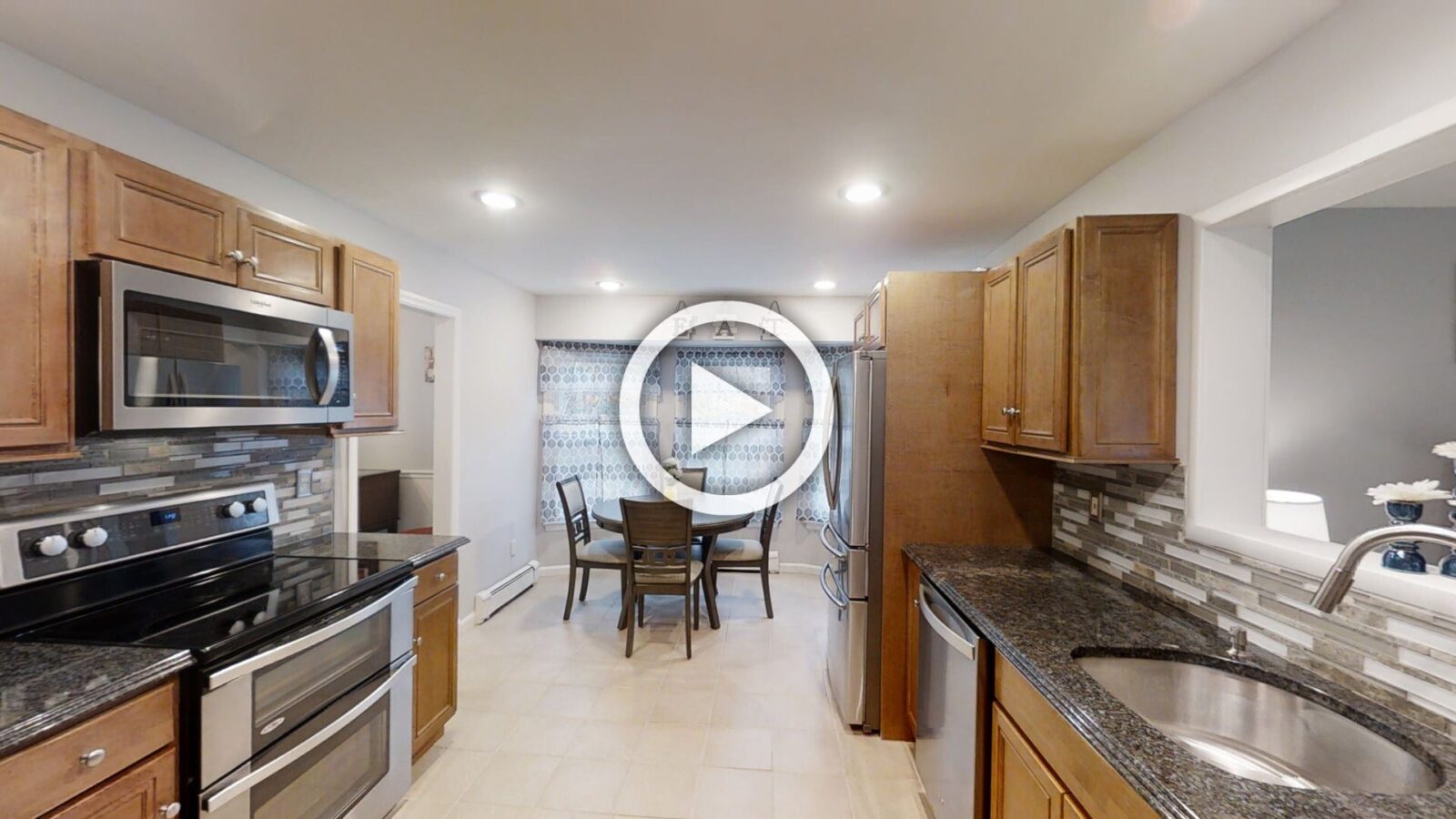 3D Virtual Tour ~ 14 Eileen Lane, Manorville