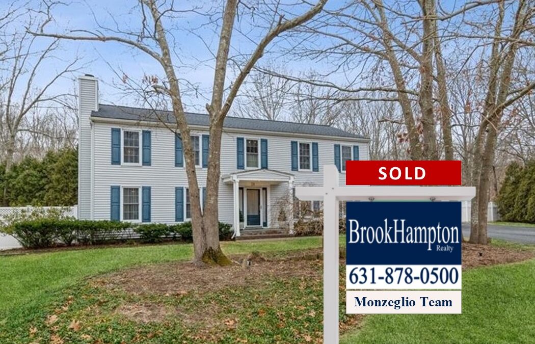 Another Happy Buyer! 28 Foreston Circle, Manorville
