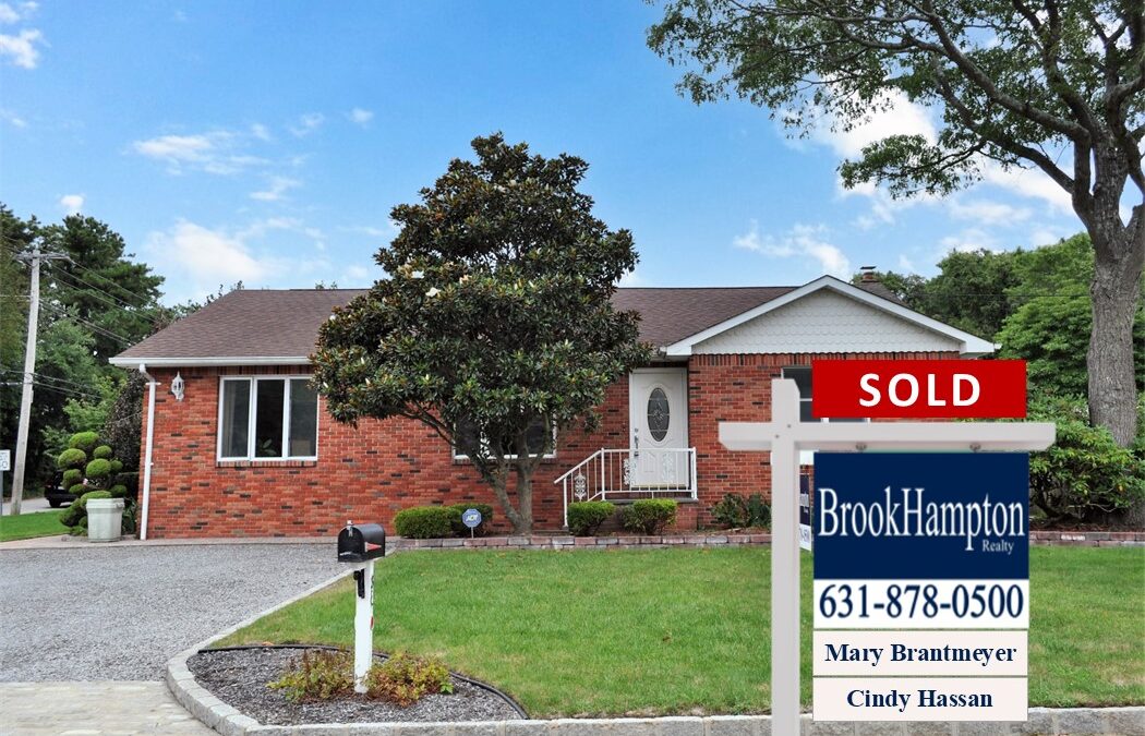 Just Sold! 83 Meadowmere Avenue, Mastic NY