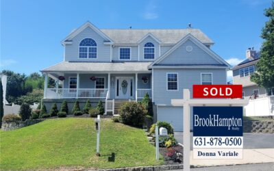 Just Sold! 98 Beechwood Drive, Manorville