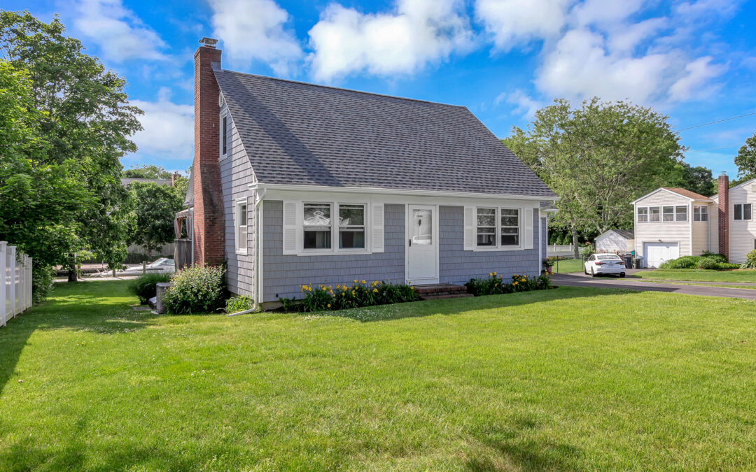 Open House! 6 Orchard Creek Drive, Center Moriches
