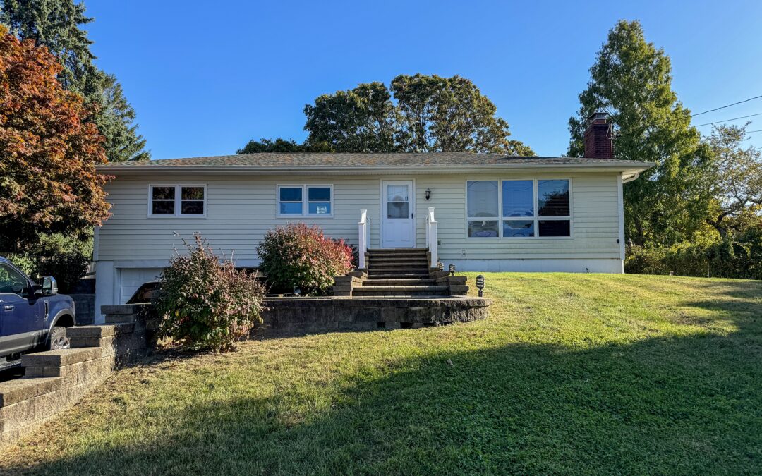 10 Beverly Lane, East Moriches