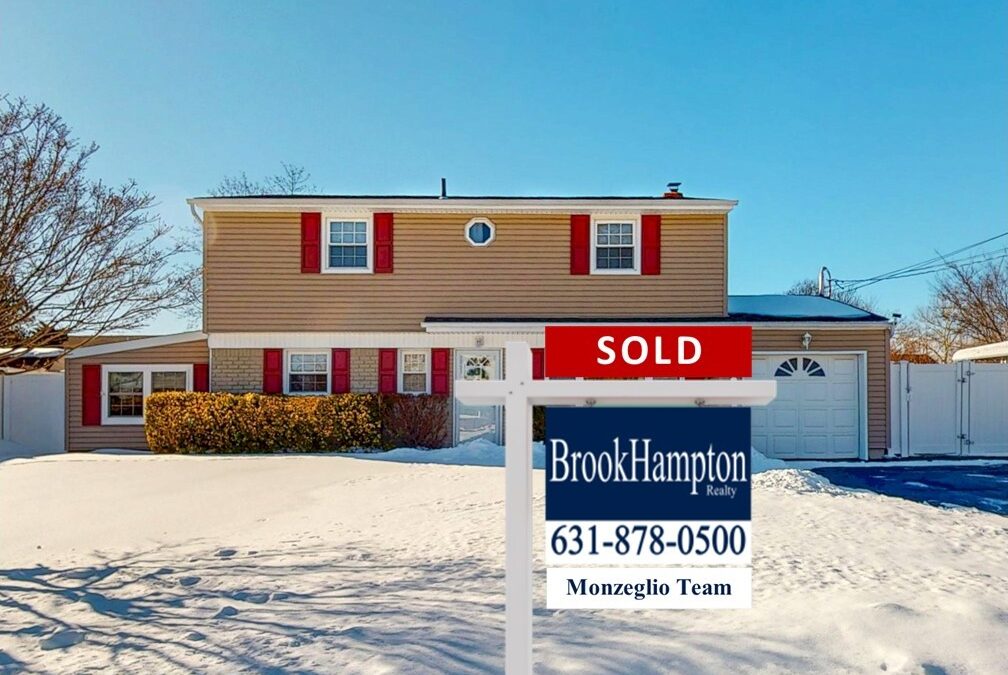 Just Sold! 638 Saint George Avenue, North Babylon