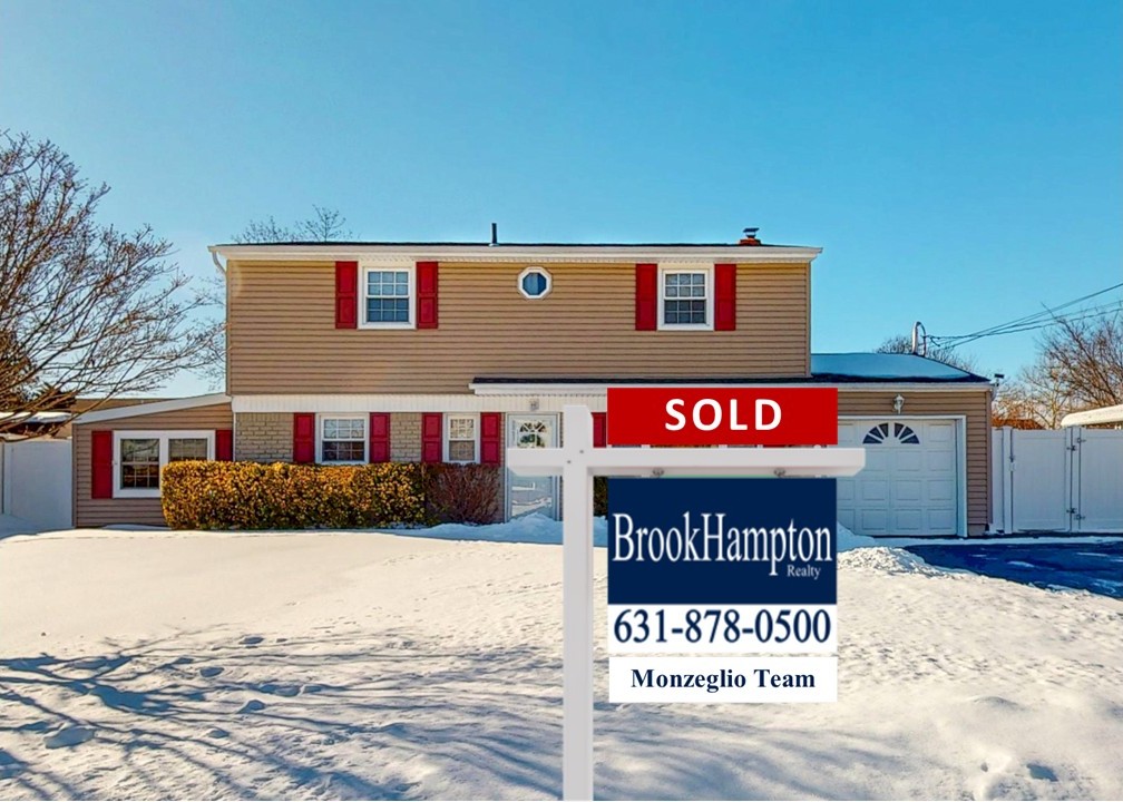 Just Sold! 638 Saint George Avenue, North Babylon
