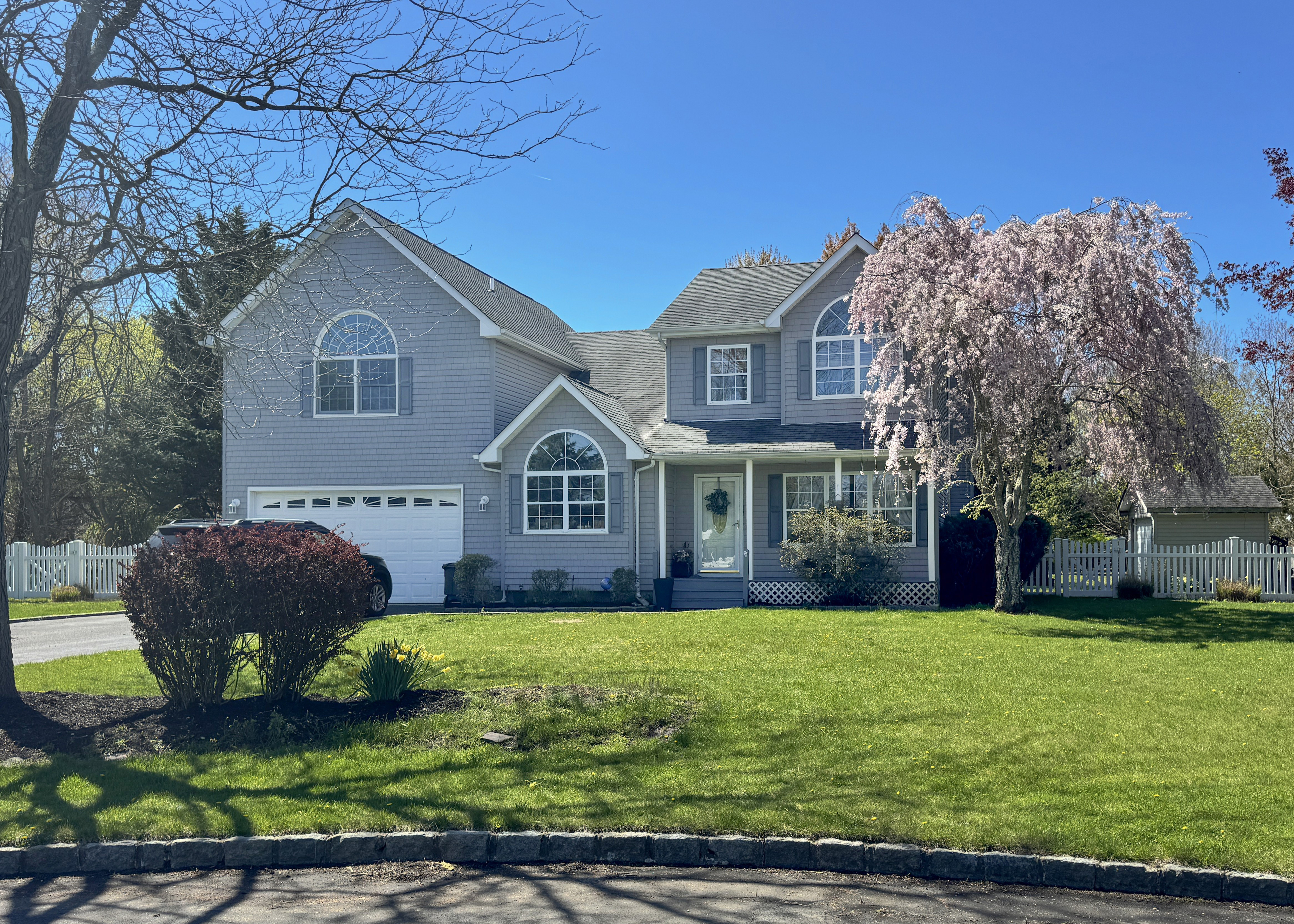 Open House! 15 Whitetail Court, Center Moriches