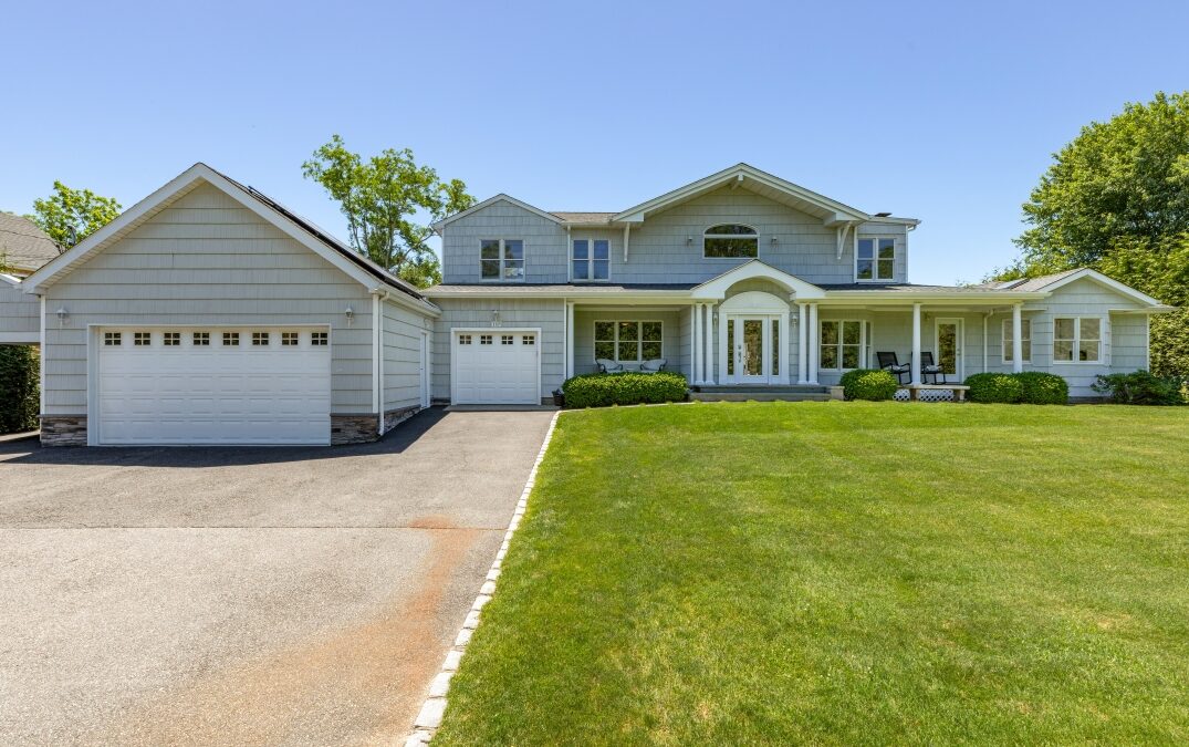 137 South Road, Westhampton