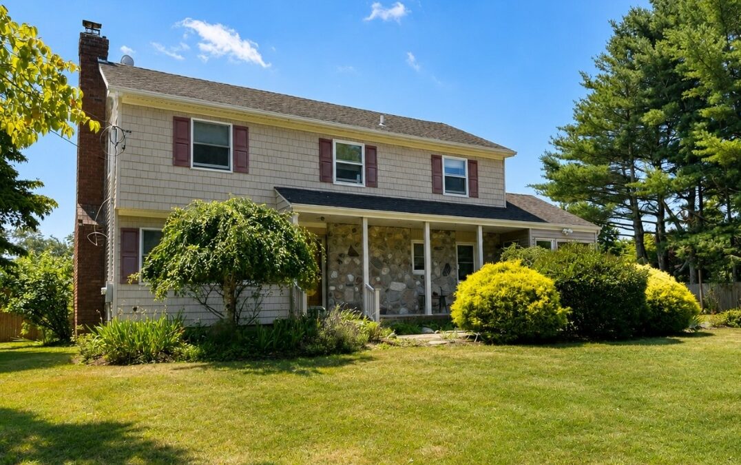 Open House! 6 Roberts Lane, East Moriches